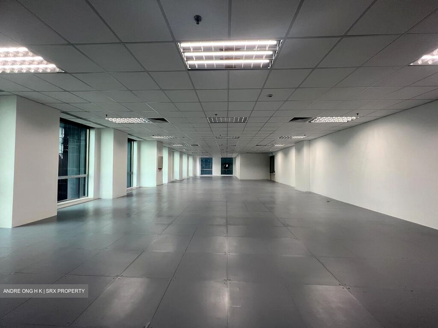 Oue Downtown (D1), Office #594020171